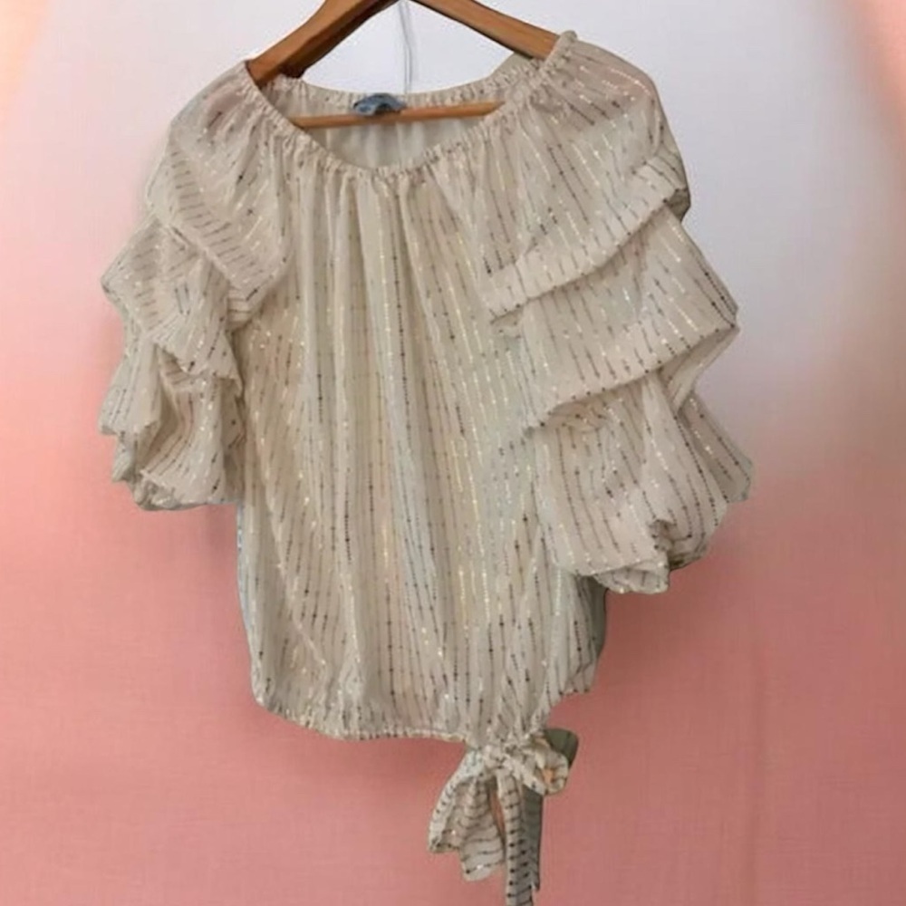 CeCe White Foil Shimmer Ruffle Sleeve Blouse XS